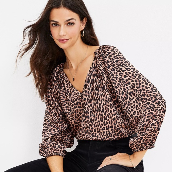 LOFT M Leopard Print Pleated Sleeve V-Neck Top Blouse • Silky Animal - Picture 10 of 13